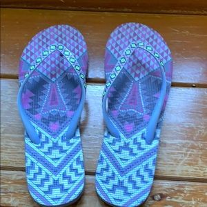 New Justice flip flops size 8/9